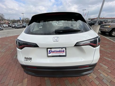 Used 2023 Honda HR-V LX image 35