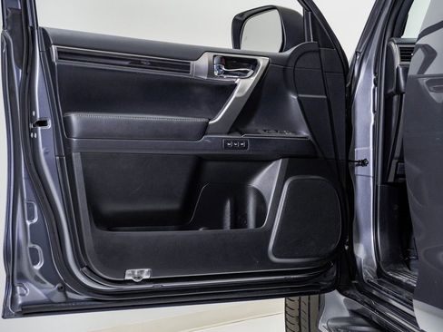 Used 2023 Lexus GX 460 Premium w/ Premium Package image 27