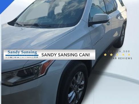 Used 2019 Chevrolet Traverse LT w/ LPO, Floor Liner Package FWD image 1