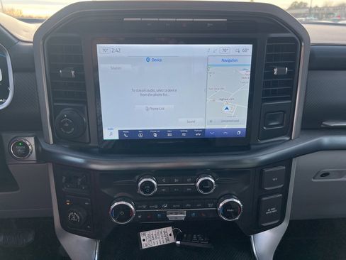 Used 2022 Ford F150 Limited image 13