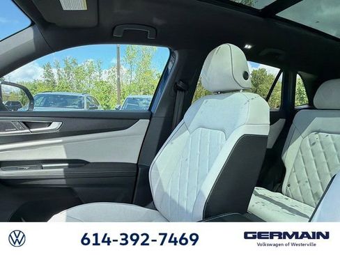 New 2026 Volkswagen Atlas Cross Sport SEL Premium R-Line AWD/4WD image 19