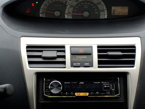 Used 2008 Toyota Yaris Sedan FWD image 6