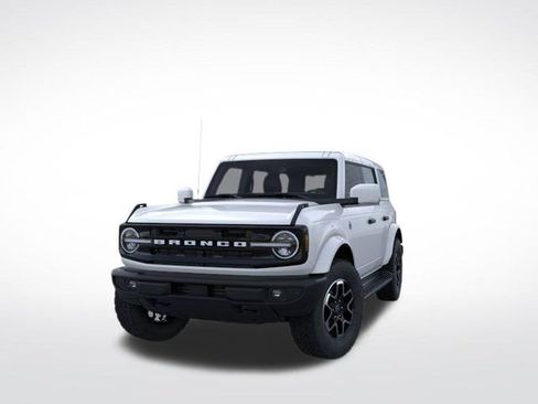 New 2026 Ford Bronco Outer Banks AWD/4WD image 1