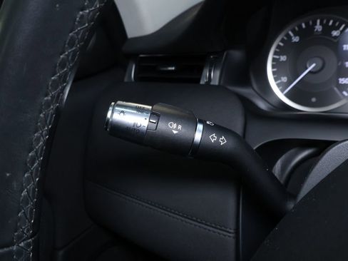 Used 2021 Land Rover Discovery Sport S image 22