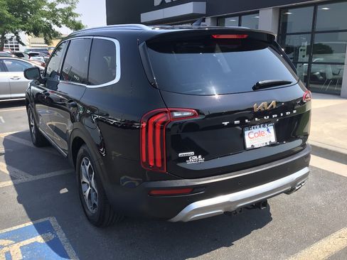 Used 2022 Kia Telluride EX w/ Towing Package AWD/4WD image 4