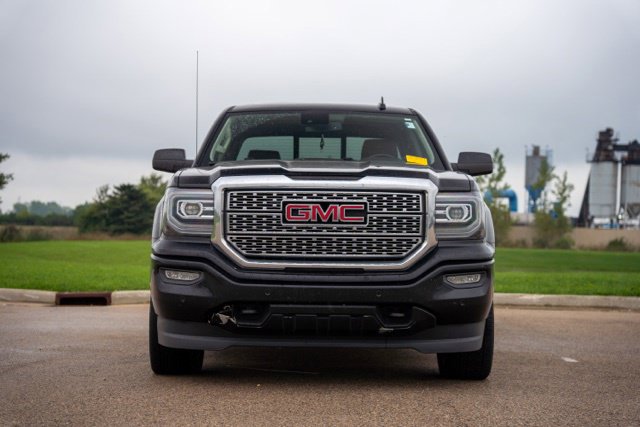 Used 2017 GMC Sierra 1500 Denali AWD/4WD image 2