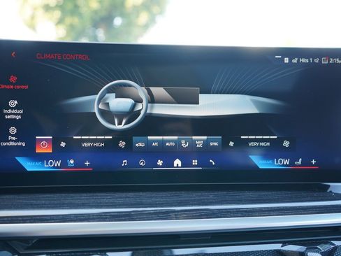 New 2026 BMW X6 xDrive40i w/ Climate Comfort Package image 17