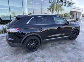 Used 2023 Lincoln Nautilus Reserve w/ Equipment Group 201A FWD video 2