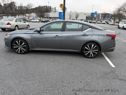 Used 2021 Nissan Altima 2.5 SR w/ SR Premium Package FWD image 6