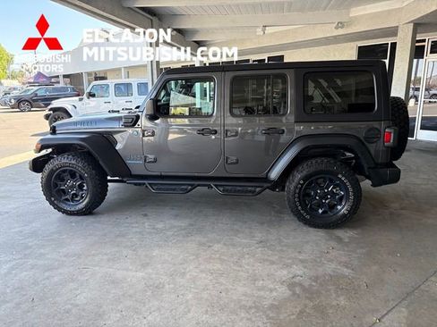 Used 2023 Jeep Wrangler Unlimited w/ Cold Weather Group AWD/4WD image 6
