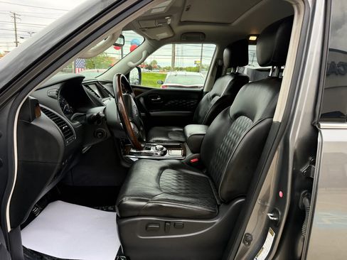 Used 2019 INFINITI QX80 Luxe w/ 22" Wheel Package AWD/4WD image 17