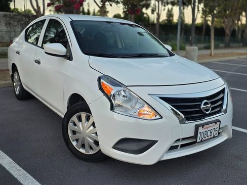 Used 2016 Nissan Versa S FWD image 28