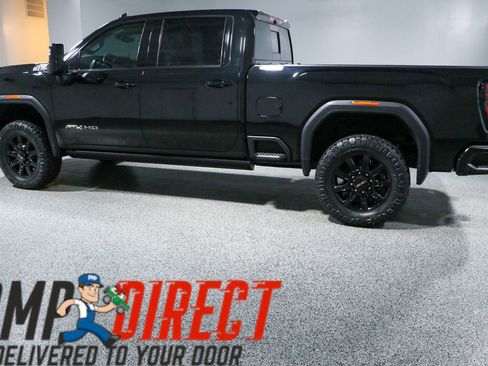 Used 2024 GMC Sierra 2500 AT4 w/ AT4 Premium Plus Package AWD/4WD image 11