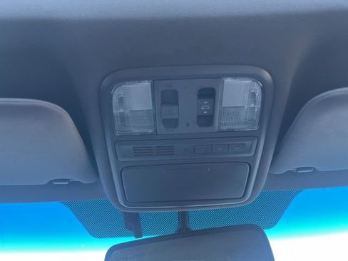 Used 2011 Honda Pilot EX-L image 22