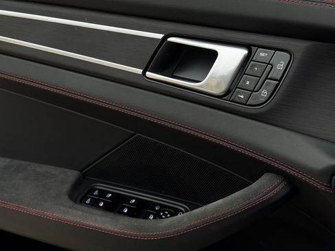 Certified 2019 Porsche Panamera GTS image 22