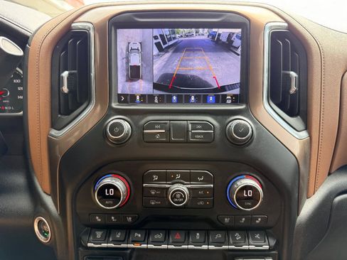 Used 2022 Chevrolet Silverado 2500 High Country w/ Z71 Off-Road Package AWD/4WD image 25