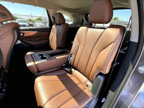 Certified 2026 Acura MDX w/ Technology Package image 32