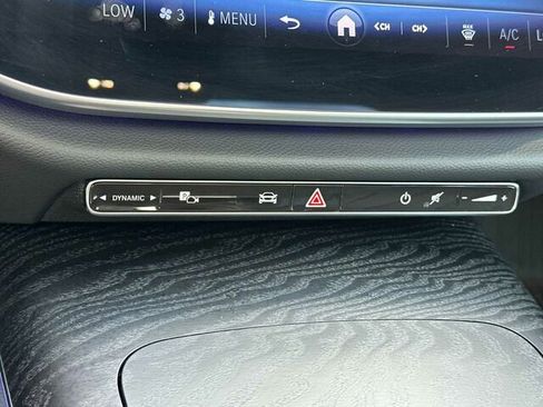 Used 2025 Mercedes-Benz E 350 Sedan image 25