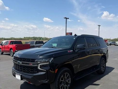 Used 2021 Chevrolet Tahoe Z71 w/ Z71 Signature Package AWD/4WD image 4