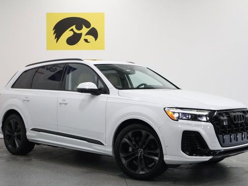 Used 2025 Audi Q7 3.0T Prestige image 2