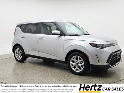 Used 2025 Kia Soul LX w/ LX Technology Package