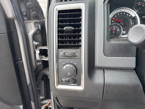 Used 2019 RAM 1500 Big Horn AWD/4WD image 23