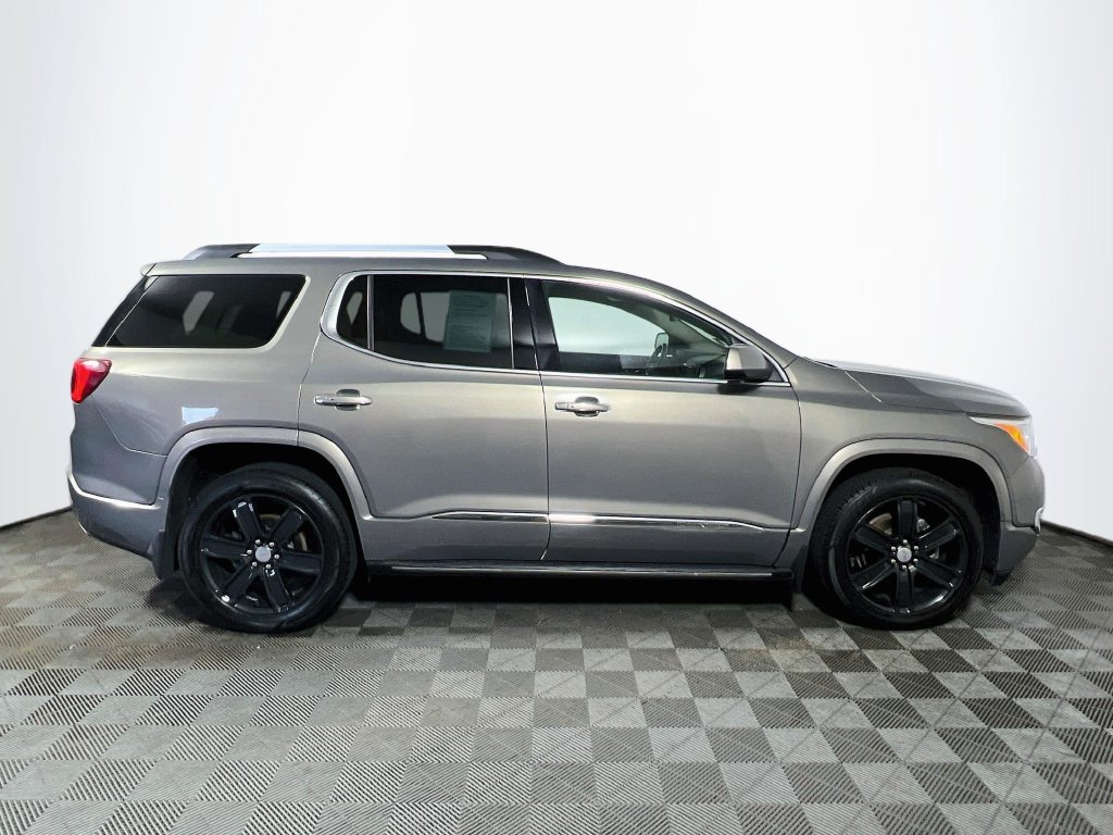 Used 2019 GMC Acadia Denali w/ Technology Package AWD/4WD image 8