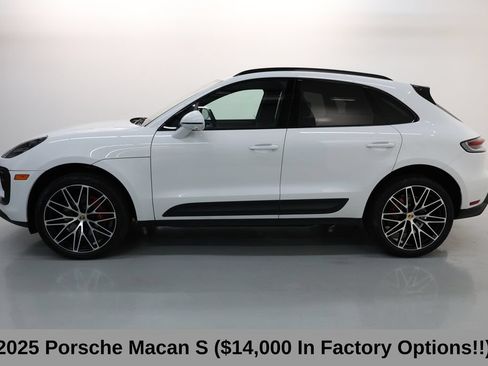 Used 2025 Porsche Macan S AWD/4WD image 4