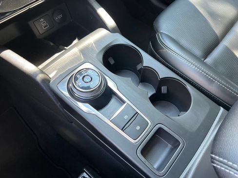 Used 2025 Ford Escape Platinum AWD/4WD image 15