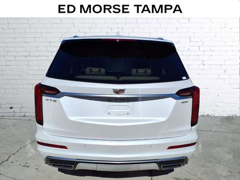 Certified 2023 Cadillac XT6 Premium Luxury image 4