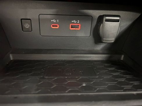 Used 2025 Nissan Altima 2.5 SV w/ SV Premium Package image 30