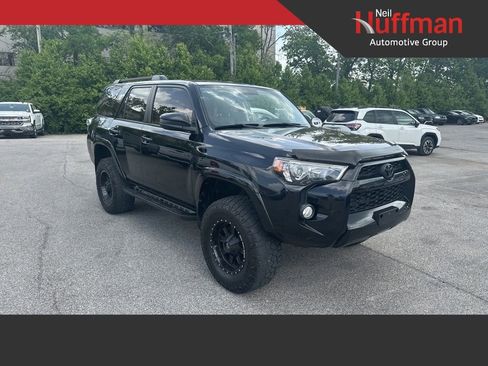 Used 2019 Toyota 4Runner SR5 AWD/4WD image 1