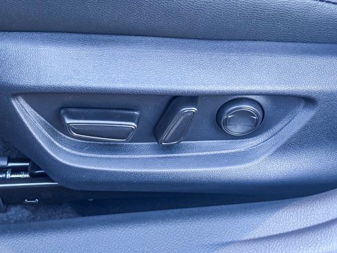 New 2026 Toyota Camry Hybrid FWD image 23