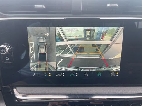 Used 2023 GMC Sierra 1500 AT4 image 17