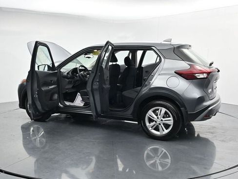 Used 2024 Nissan Kicks S FWD image 39