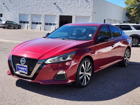 Used 2019 Nissan Altima 2.5 SR w/ SR Premium Package image 6