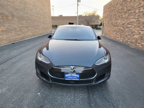 Used 2015 Tesla Model S 70D image 5