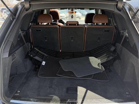 Used 2018 Audi Q7 3.0T Prestige image 23