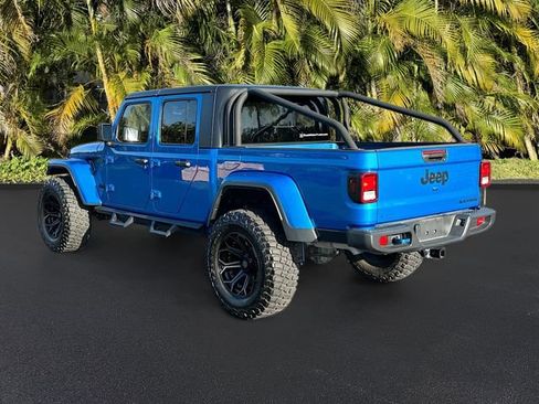 Used 2023 Jeep Gladiator Sport image 8