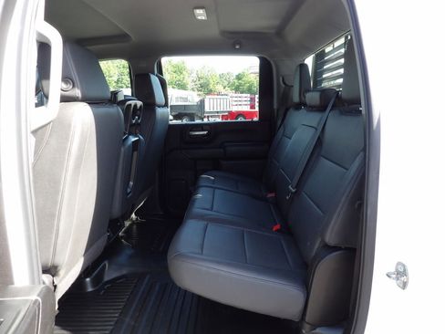 Used 2024 Chevrolet Silverado 3500 W/T w/ Snow Plow Prep Package AWD/4WD image 32