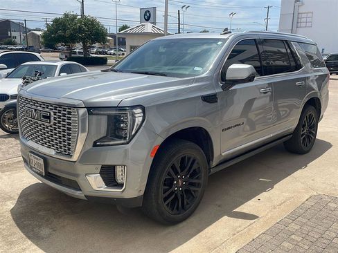 Used 2024 GMC Yukon Denali w/ Advanced Technology Package AWD/4WD image 1