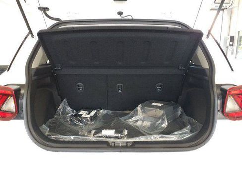New 2026 Hyundai Venue SEL FWD image 15