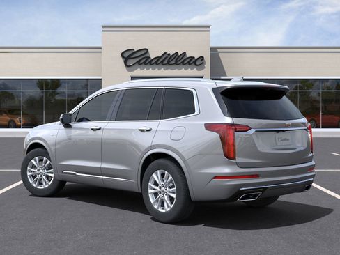New 2025 Cadillac XT6 Luxury image 3
