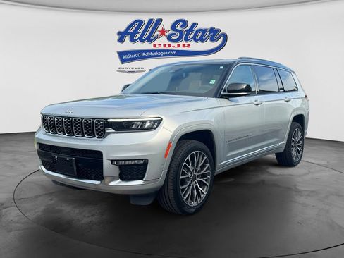 Used 2024 Jeep Grand Cherokee L Summit AWD/4WD image 3