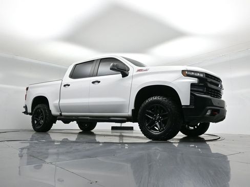 Used 2019 Chevrolet Silverado 1500 LT Trail Boss image 4