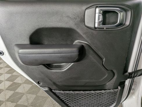 Certified 2024 Jeep Wrangler Sport S image 31