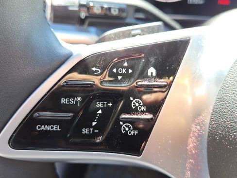 Used 2026 Mercedes-Benz GLC 300 image 27