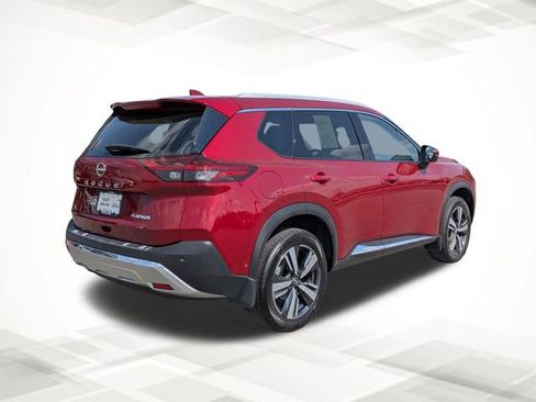 Used 2023 Nissan Rogue Platinum image 4