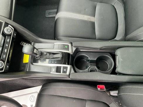 Used 2020 Honda Civic EX image 18
