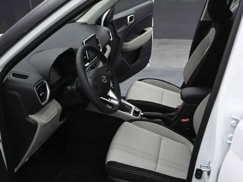 New 2026 Hyundai Venue SEL FWD image 16